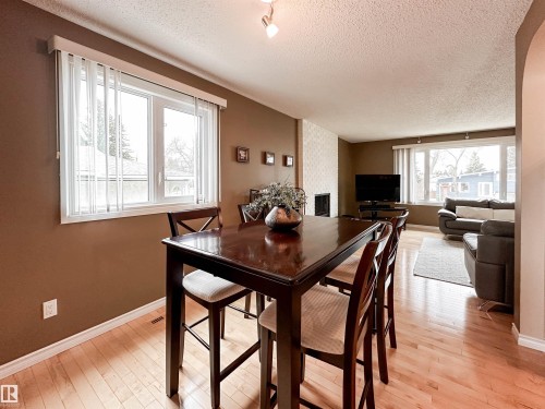 53 Alpine Boulevard, St. Albert, AB - Indoor Photo Showing Dining Room