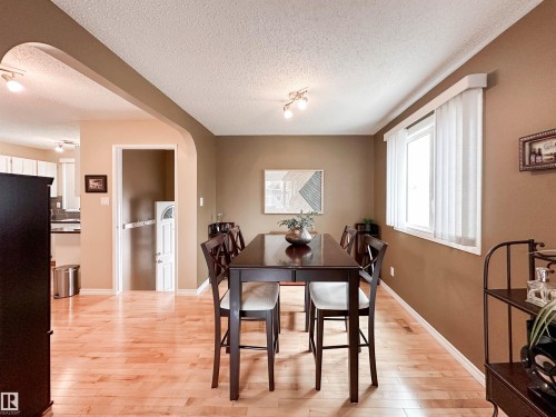53 Alpine Boulevard, St. Albert, AB - Indoor Photo Showing Dining Room