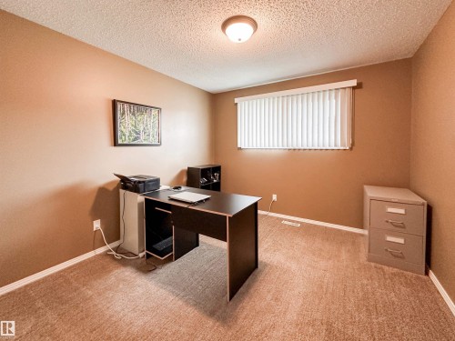 53 Alpine Boulevard, St. Albert, AB - Indoor Photo Showing Office