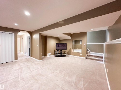 53 Alpine Boulevard, St. Albert, AB - Indoor
