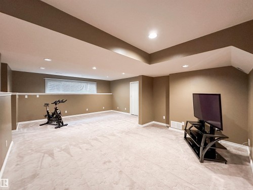 53 Alpine Boulevard, St. Albert, AB - Indoor