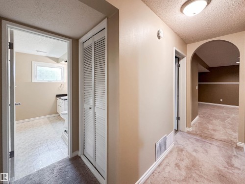 53 Alpine Boulevard, St. Albert, AB - Indoor Photo Showing Other Room