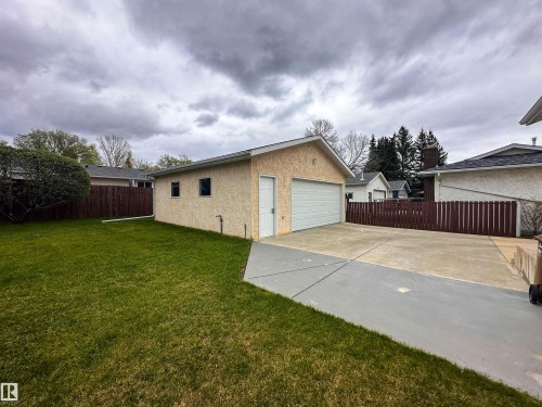 53 Alpine Boulevard, St. Albert, AB - Outdoor