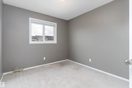 357 Desrochers Boulevard, Edmonton, AB - Indoor Photo Showing Other Room