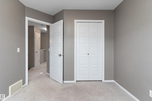 357 Desrochers Boulevard, Edmonton, AB - Indoor