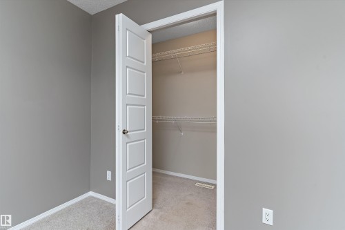 357 Desrochers Boulevard, Edmonton, AB - Indoor Photo Showing Other Room