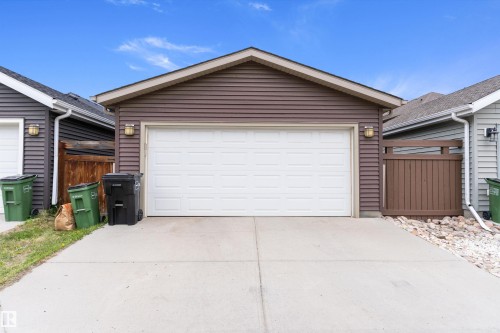 357 Desrochers Boulevard, Edmonton, AB - Outdoor With Exterior