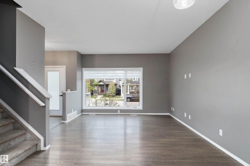 357 Desrochers Boulevard, Edmonton, AB - Indoor