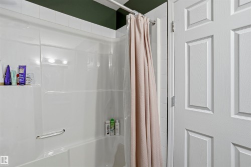 11 Egerland Place, Stony Plain, AB - Indoor Photo Showing Bathroom