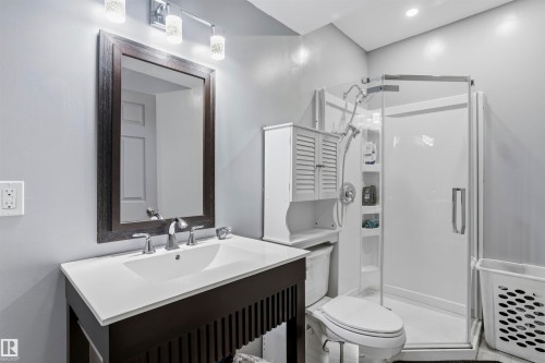 11 Egerland Place, Stony Plain, AB - Indoor Photo Showing Bathroom
