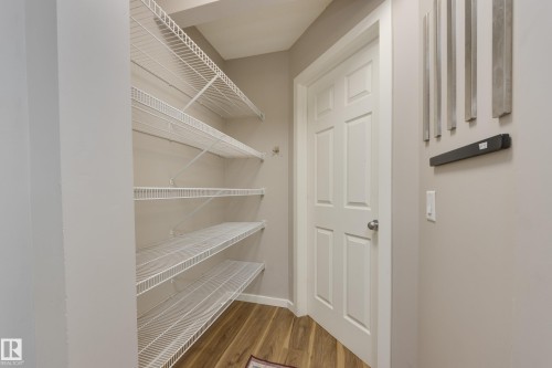 3005 Spence Wynd, Edmonton, AB - Indoor With Storage