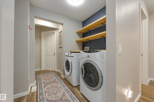 3005 Spence Wynd, Edmonton, AB - Indoor Photo Showing Laundry Room