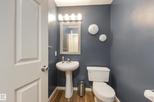 3005 Spence Wynd, Edmonton, AB - Indoor Photo Showing Bathroom
