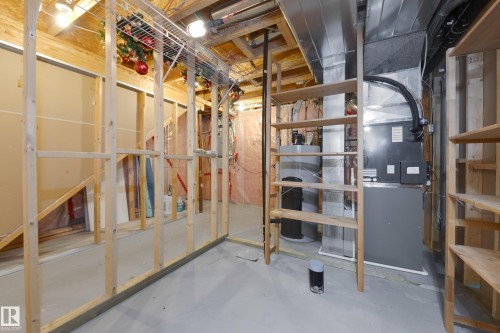3005 Spence Wynd, Edmonton, AB - Indoor Photo Showing Basement