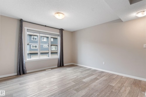 19615 28 Avenue, Edmonton, AB - Indoor Photo Showing Other Room