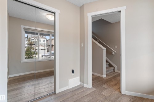 19615 28 Avenue, Edmonton, AB - Indoor Photo Showing Other Room