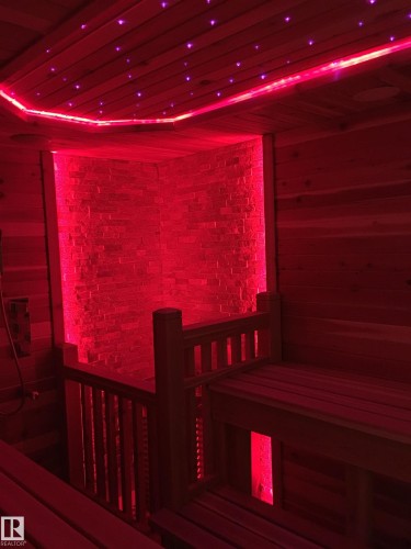 325 Cutts Court, Edmonton, AB -  Photo Showing Other Room