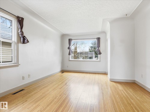 12324 104 Street, Edmonton, AB - Indoor
