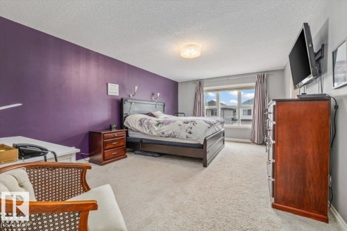 22933 94A Avenue, Edmonton, AB - Indoor Photo Showing Bedroom