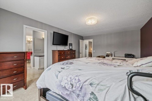 22933 94A Avenue, Edmonton, AB - Indoor Photo Showing Bedroom