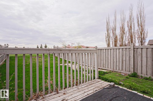 Image quality insufficient for description - 1627 Melrose Place Sw, Edmonton, AB - Outdoor