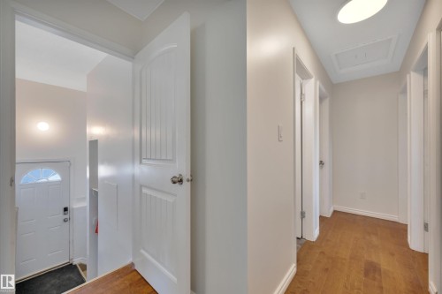14104 79 Street, Edmonton, AB - Indoor Photo Showing Other Room