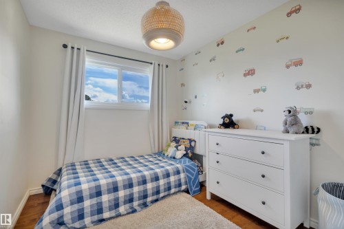 14104 79 Street, Edmonton, AB - Indoor Photo Showing Bedroom