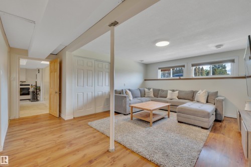 14104 79 Street, Edmonton, AB - Indoor Photo Showing Living Room