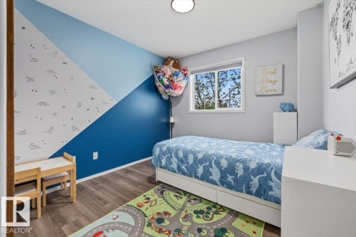 3570 Mclean Crescent, Edmonton, AB - Indoor Photo Showing Bedroom