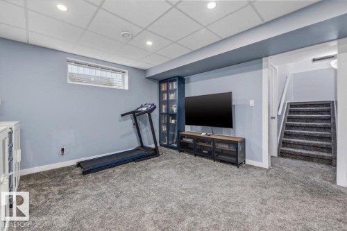 3570 Mclean Crescent, Edmonton, AB - Indoor