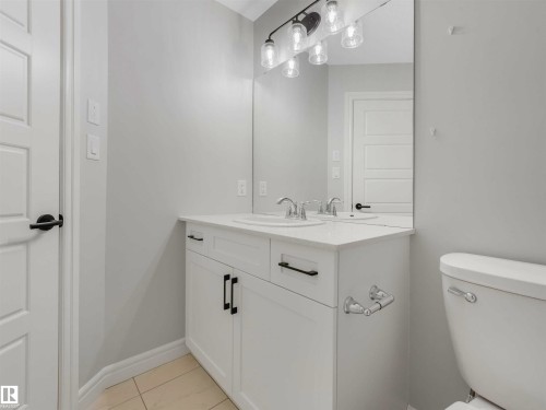 19310 26A Ave, Edmonton, AB - Indoor Photo Showing Bathroom