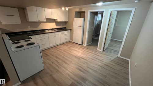5108 50 Street, Bonnyville Town, AB - Indoor Photo Showing Kitchen With Double Sink