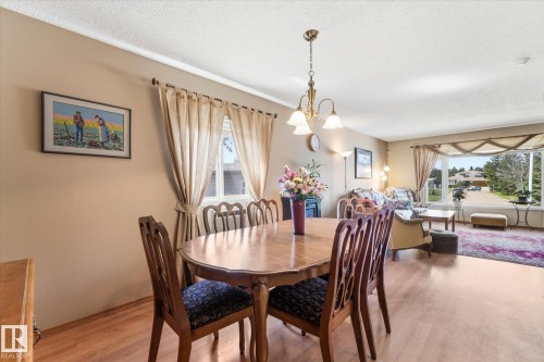 886 Knottwood Road S, Edmonton, AB - Indoor Photo Showing Dining Room