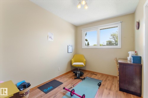 886 Knottwood Road S, Edmonton, AB - Indoor