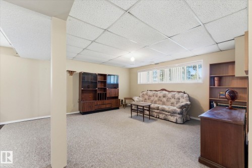 886 Knottwood Road S, Edmonton, AB - Indoor