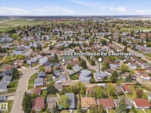 886 Knottwood Road S, Edmonton, AB - Outdoor With View
