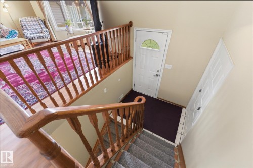 886 Knottwood Road S, Edmonton, AB - Indoor Photo Showing Other Room
