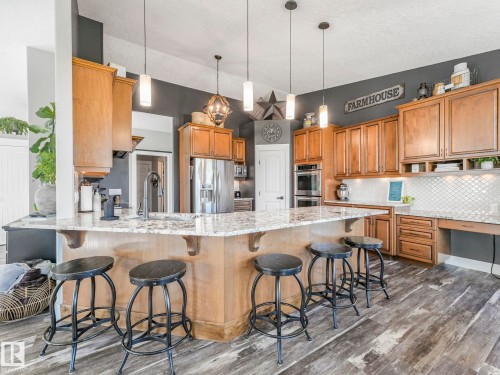 60030 Range Road 225, Rural Thorhild County, AB - Indoor Photo Showing Kitchen With Upgraded Kitchen