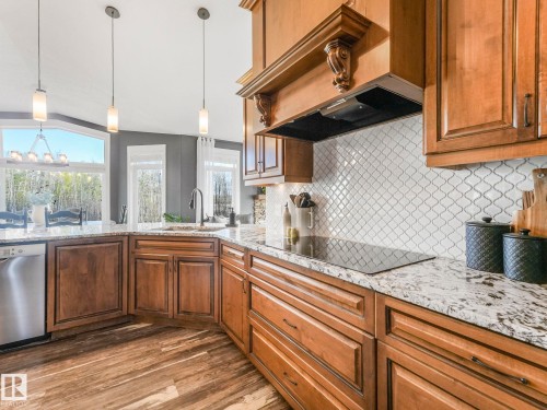 60030 Range Road 225, Rural Thorhild County, AB - Indoor Photo Showing Kitchen With Upgraded Kitchen