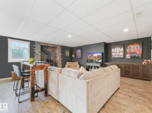 60030 Range Road 225, Rural Thorhild County, AB - Indoor