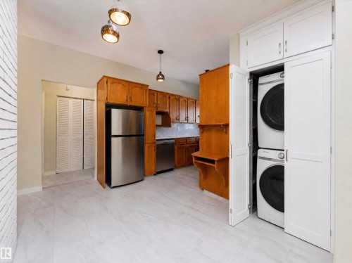 9523 134 Avenue, Edmonton, AB - Indoor Photo Showing Laundry Room