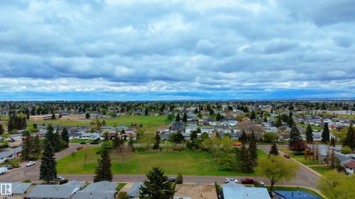 9523 134 Avenue, Edmonton, AB - Outdoor With View