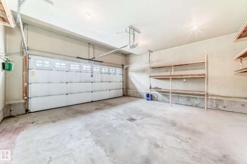 16737 60St, Edmonton, AB - Indoor Photo Showing Garage