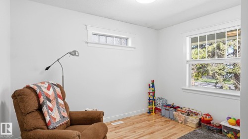 9611 77 Avenue, Edmonton, AB - Indoor