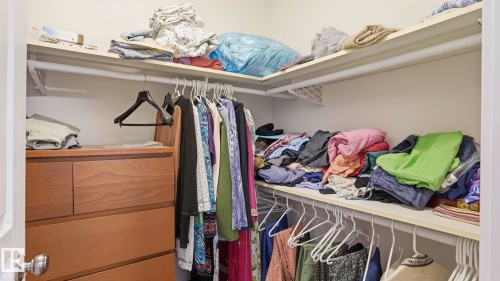 9611 77 Avenue, Edmonton, AB - Indoor With Storage