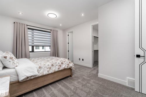 16511 8 Street, Edmonton, AB - Indoor Photo Showing Bedroom