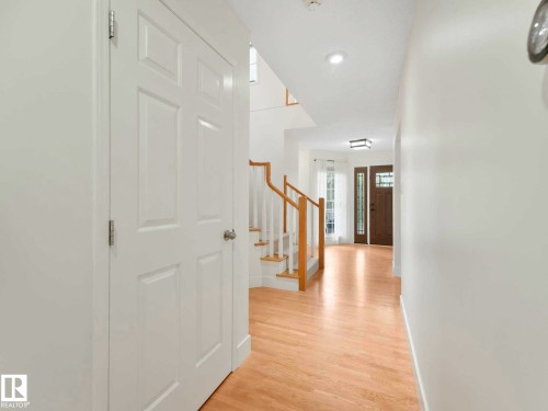 9642 100 Street, Edmonton, AB - Indoor Photo Showing Other Room