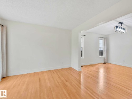 9642 100 Street, Edmonton, AB - Indoor Photo Showing Other Room