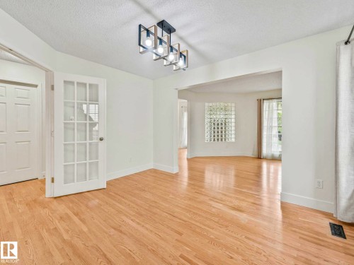 9642 100 Street, Edmonton, AB - Indoor Photo Showing Other Room