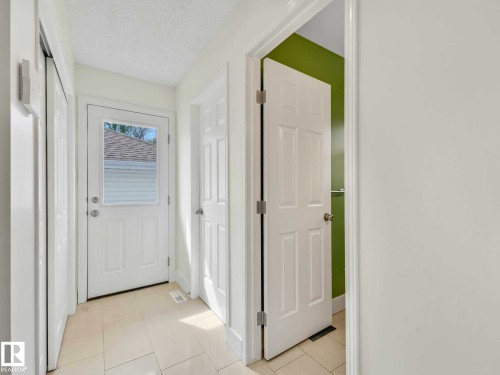 9642 100 Street, Edmonton, AB - Indoor Photo Showing Other Room